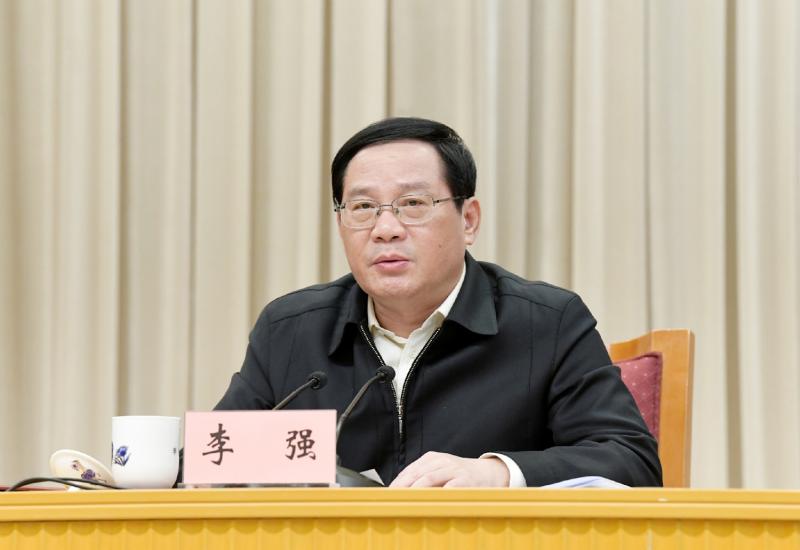市委書記李強(qiáng)出席全市“一網(wǎng)通辦”“一網(wǎng)統(tǒng)管”工作推進(jìn)大會(huì)